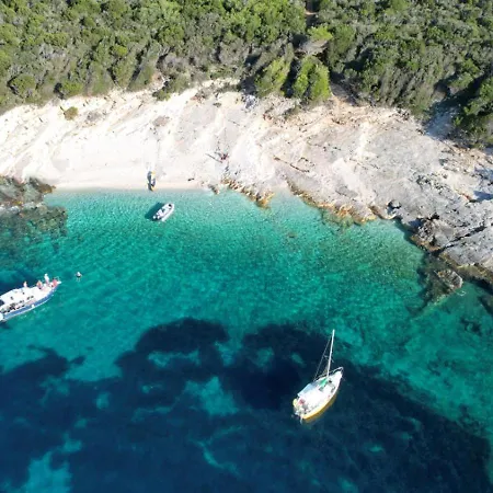 Lemon And Sun Vela Luka